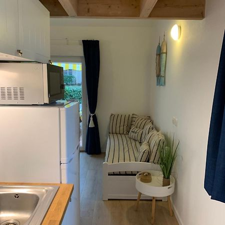 Maisonnette La Coti H5 Avec Piscine Interieure Chauffee, A 400 M De La Plage Et Menage De Fin Sejour Compris Saint-Georges-d'Oleron Zewnętrze zdjęcie