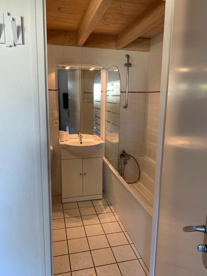 Maisonnette La Coti H5 Avec Piscine Interieure Chauffee, A 400 M De La Plage Et Menage De Fin Sejour Compris Saint-Georges-d'Oleron Zewnętrze zdjęcie
